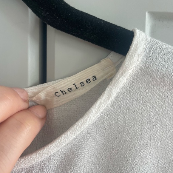 White blouse shirt - Picture 2 of 4